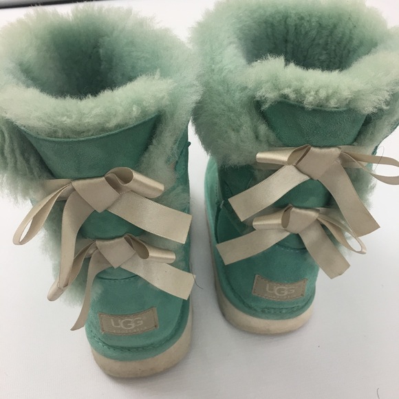 tiffany blue uggs with bows